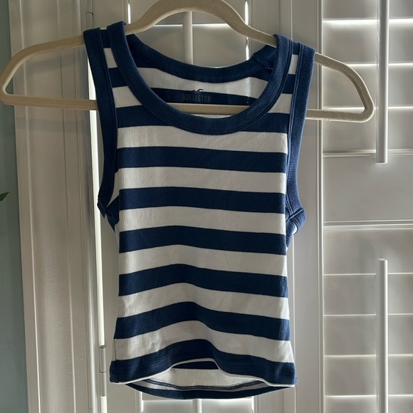 Blue and gray striped hollister tops - Picture 2 of 5
